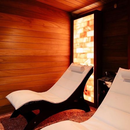 Marchese Del Grillo Hotel Фабриано Екстериор снимка