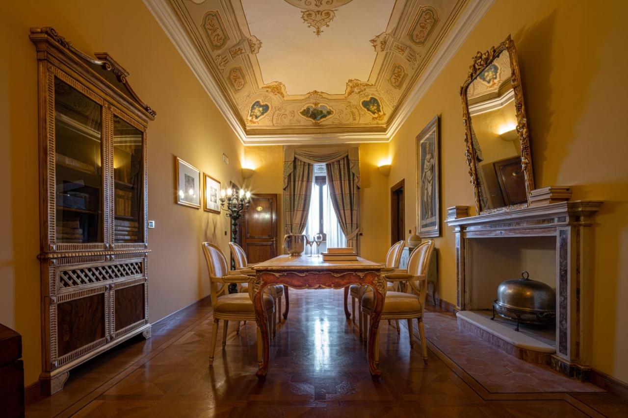 Marchese Del Grillo Hotel Фабриано Екстериор снимка